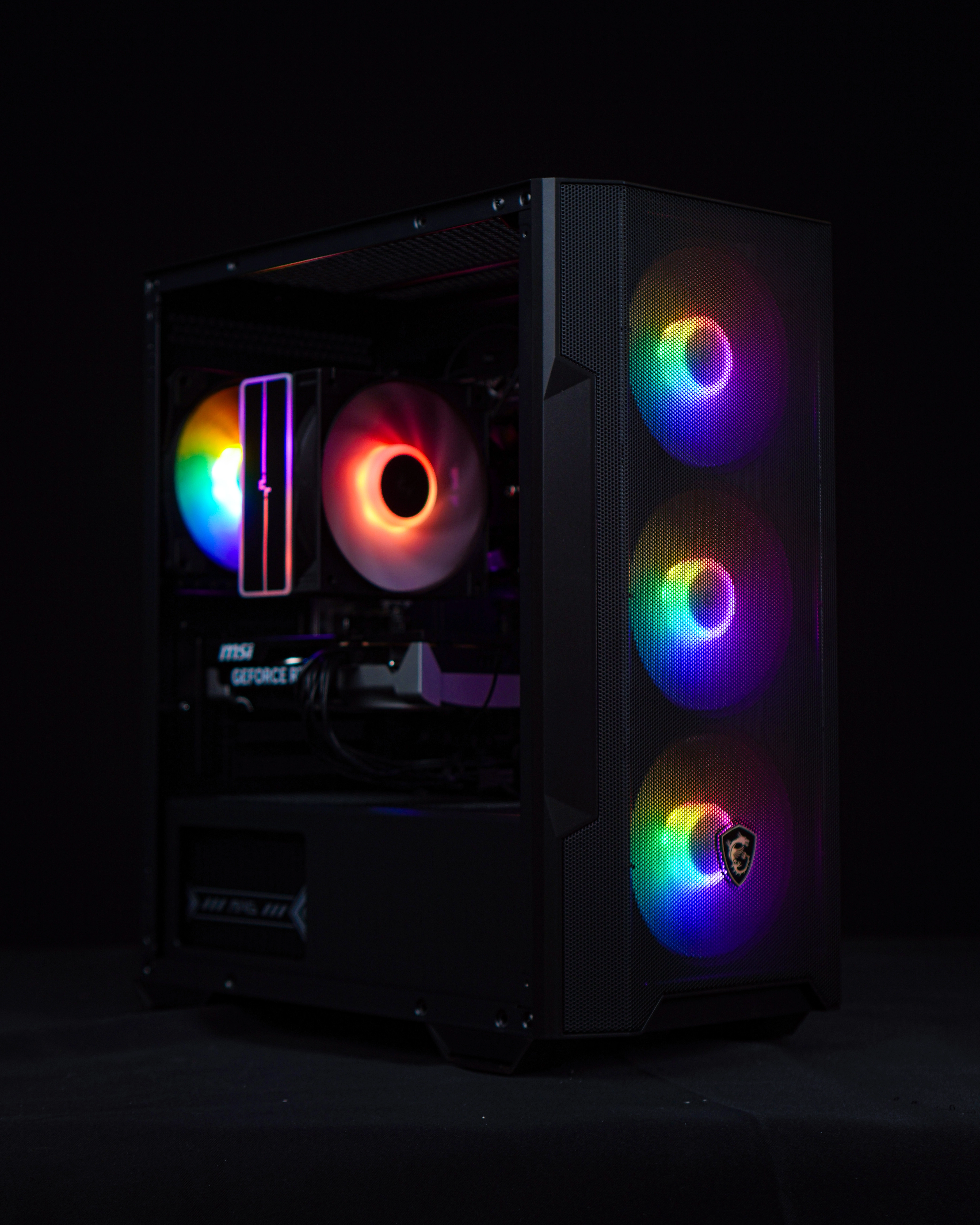 PC Gamer Ryzen 7 5700X RTX 5060